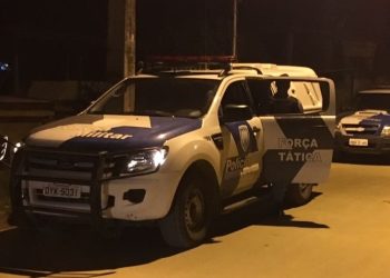 Força tática apreende entorpecentes e envolvidos são consudidos a delegacia em Montanha