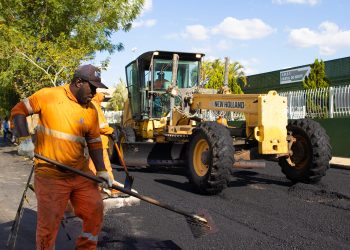 DER realiza pavimentação asfáltica no distrito de Cristal do Norte em Pedro Canário