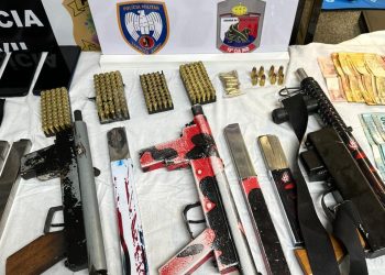 Apreensão de drogas, materiais para embalo e balanças de precisão, foi expedido mandado de busca e apreensão em vários endereços