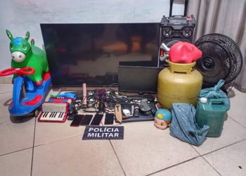 Policiais do 2º BPM detém em Nova Venécia dupla suspeita de praticar roubo na cidade de Linhares, recuperam veículo e materiais levados no assalto
