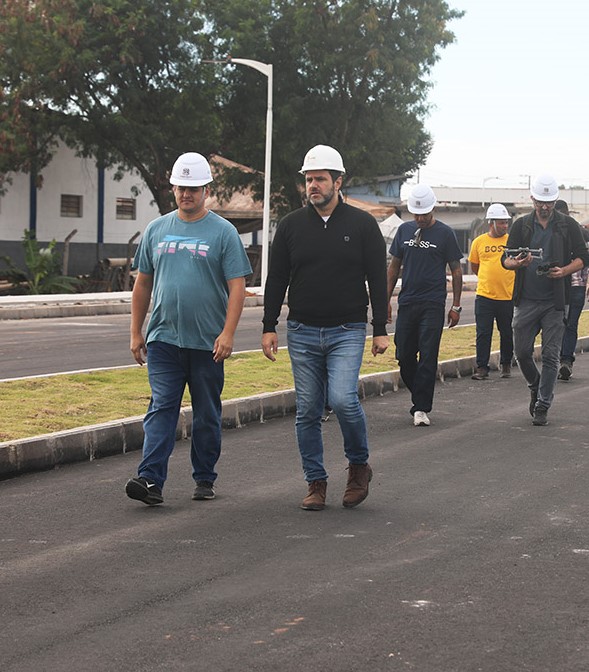 Xambinho realiza a visita técnica antes da inauguração do viaduto de Carapina
