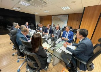 Bancada Capixaba leva ao ministro da Educação pedido para curso de Medicina em São Mateus