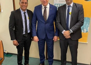 Prefeito Bruno Araújo busca em Brasília novos investimentos para Pedro Canário