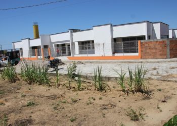 Prefeitura de Montanha retoma a construção de creche no Vinhático após 10 anos parada