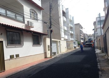 Mais 17 ruas de Colatina recebem novo asfalto pelo programa Minha Nova Rua