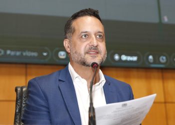Casagrande sanciona 1ª Lei de Qualidade do Ar e mantém emenda do deputado Gandini