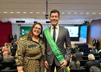 Arnaldinho Borgo recebe título de Prefeito Amigo da Criança da Abrinq