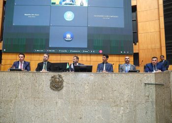 Superintendente do Banco do Nordeste presta contas na Assembleia Legislativa