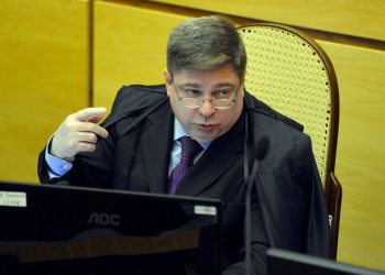Ministro Raul Araújo Filho debate desafios do processo eleitoral em palestra na Assembleia Legislativa