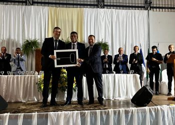 Bruno Araújo é aplaudido de pé na Sessão de Posse em Pedro Canário