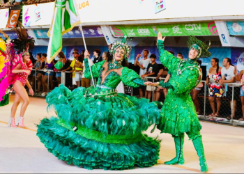 Carnaval 2025: União Jovem de Itacibá entra no Sambão com muita festa na madrugada desta segunda (24)