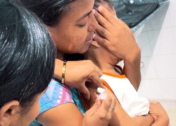 Prefeitura de Pinheiros promove ação para atualizar vacinas de crianças e adolescentes