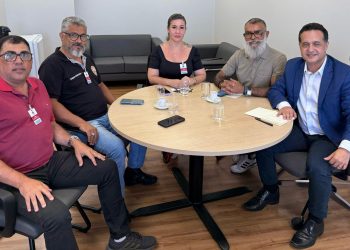 Gandini cobra faixa azul nas praças de pedágio da BR-101 para dar mais segurança a motociclistas