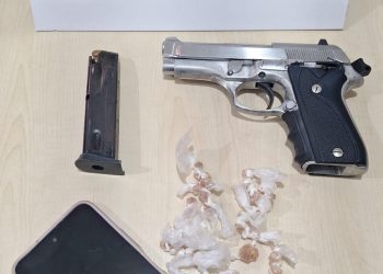 Suspeito de homicídio é preso em flagrante com arma e drogas ao comparecer para interrogatório na DHPP de Linhares