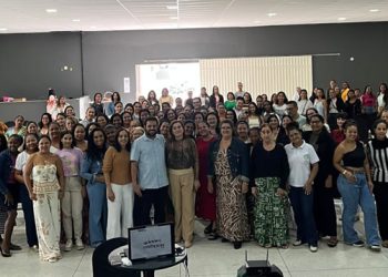 Mais de 600 profissionais participam de formação continuada em Pinheiros