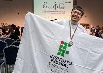 Orgulho capixaba! Aluno do Ifes Vitória conquista medalha de prata na Olimpíada Europeia de Física
