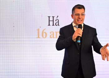 Transição energética é questão de sobrevivência, afirma novo presidente do Espírito Santo em Ação durante evento jurídico em Vila Velha