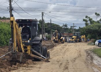 Obras emergenciais são iniciadas em Guriri para conter alagamentos