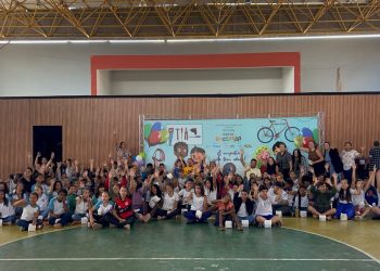 Prefeitura de Pinheiros promove espetáculo sensorial que emociona estudantes e valoriza a inclusão nas escolas