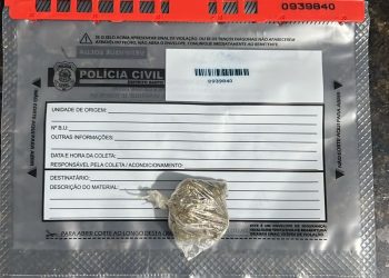 POLICIAIS DO 11º BPM APREENDEM DROGAS EM BARRA DE SÃO FRANCISCO E MANTENÓPOLIS
