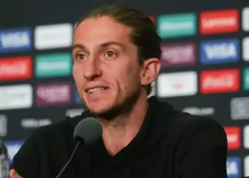 Filipe Luís recebe boa notícia e pode ganhar reforço para enfrentar o Atlético