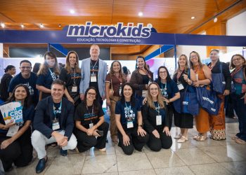 Microkids no 13º Congresso do SINEPE-ES: Pensamento computacional e humanização em destaque