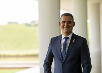 Projeto para coibir golpes virtuais com linhas telefônicas pré-pagas avança na Câmara dos Deputados