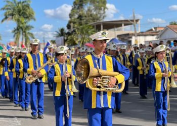 Pinheiros realiza desfile cívico de 7 de Setembro