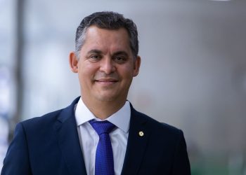 Deputado Gilson Daniel apresenta projeto de lei que cria botão do pânico para proteger profissionais da saúde