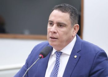 Comissão do Esporte aprova proposta de Da Vitória sobre educação financeira de atletas