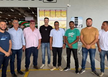Lideranças políticas de Pedro Canário celebram inauguração de novo empreendimento na cidade