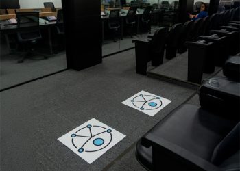 Câmara de Vila Velha adota nova sinalização internacional de inclusão em seus espaços