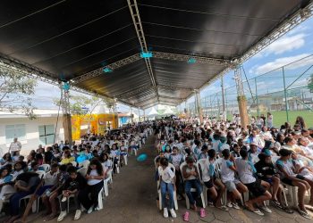 PINHEIROS REALIZA O III FESTIVAL DA CANÇÃO ESTUDANTIL DE PINHEIROS (FESCAEP): ONDE A EDUCAÇÃO DÁ O TOM E O TALENTO FAZ O SOM.