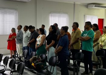 Prefeito Kleilson Rezende participa de culto de ação de graças com pastores em Pedro Canário