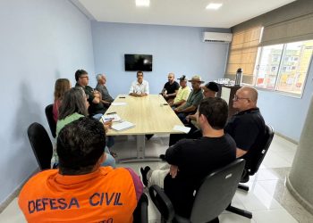 Prefeito de Jaguaré reúne autoridades para alinhar ações durante período de chuvas