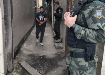 CPI de Maus-Tratos aos Animais  e Polícia Ambiental resgata filhotes de arara-canindé em Vila Velha