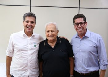 Presidente da Ales cumpre agenda em Cachoeiro de Itapemirim ao lado do vice-governador