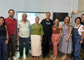 REUNIÃO NO POLO UAB DE MONTANHA DISCUTE FORTALECIMENTO DA EDUCAÇÃO A DISTÂNCIA NO MUNICÍPIO