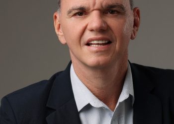 Ex-prefeito de Sooretama, Alessandro Broedel anuncia pré-candidatura a deputado federal