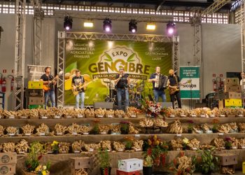 Expo Gengibre 2026 movimenta Santa Leopoldina a partir de sexta-feira (15) com entrada gratuita, shows, gastronomia e negócios