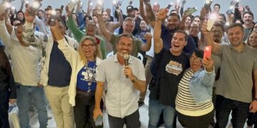 Encontro Marcado reúne lideranças e fortalece diálogo de Tyago Hoffmann com a população em Linhares Encontro Marcado reúne lideranças e fortalece diálogo de Tyago Hoffmann com a população em Linhares