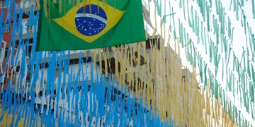 Com o Brasil em campo, EDP reforça cuidados para evitar acidentes com energia elétrica Com o Brasil em campo, EDP reforça cuidados para evitar acidentes com energia elétrica