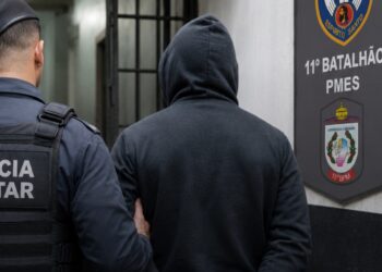 POLICIAIS DO 11º BPM CUMPREM MANDADO DE PRISÃO POR TRÁFICO DE DROGAS EM ECOPORANGA
