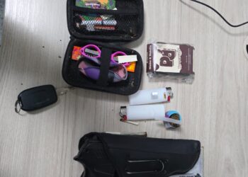 Colisão de  veículos leva Guarda Municipal a apreender droga e arma de brinquedo
