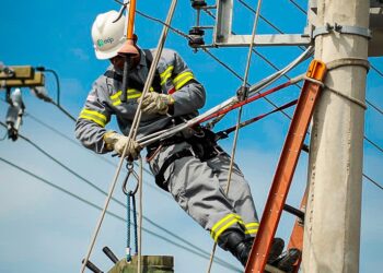 EDP oferece curso gratuito de formação de eletricistas em Linhares EDP oferece curso gratuito de formação de eletricistas em Linhares