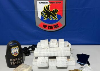 Operação integrada entre Polícia Militar e Polícia Civil desarticula ponto de tráfico e apreende cerca de 8 quilos de drogas em Montanha Operação integrada entre Polícia Militar e Polícia Civil desarticula ponto de tráfico e apreende cerca de 8 quilos de drogas em Montanha