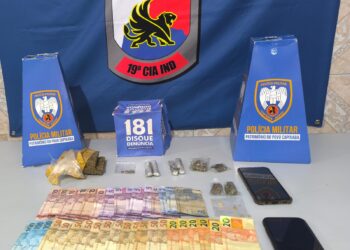 Polícia Militar apreende drogas, dinheiro e detém suspeito de tráfico em Montanha