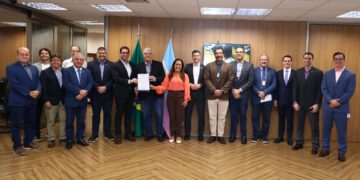 Deputados ajustam Constituição Estadual às mudanças promovidas pela Reforma Tributária Deputados ajustam Constituição Estadual às mudanças promovidas pela Reforma Tributária
