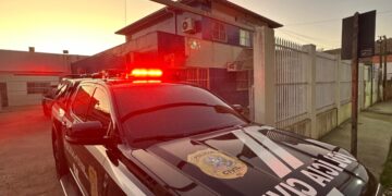 PCES e PMES prendem dois suspeitos de homicídio e apreendem drogas durante operação em Barra de São Francisco