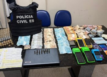 Operação Cobrança Fatal: mulher é presa com munições e mais de R$ 55 mil em Guarapari
